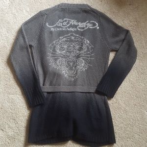 Beautiful sweater for crisp Fall weather.